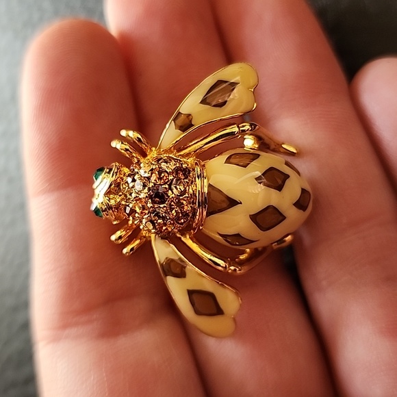 Joan Rivers brooch - Picture 6 of 11